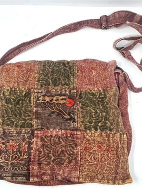 Earth Divas Crossbody Bag Patchwork Embroidered Boho Nepal